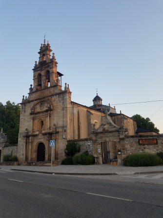 The church/albergue at Cacabelos